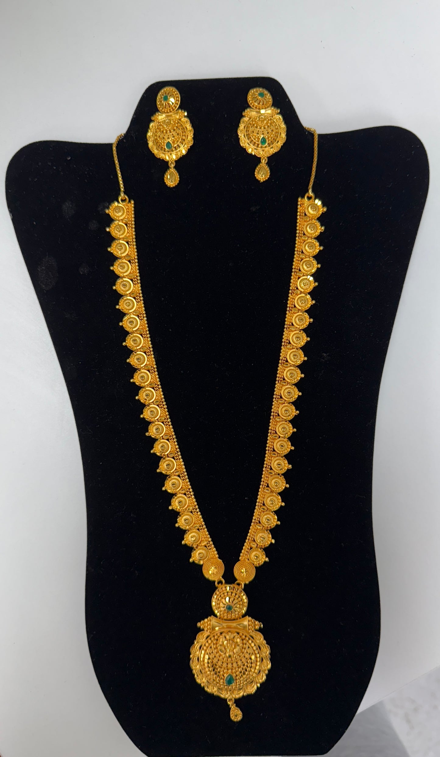 Rani Haar gold plated with matching Earrings