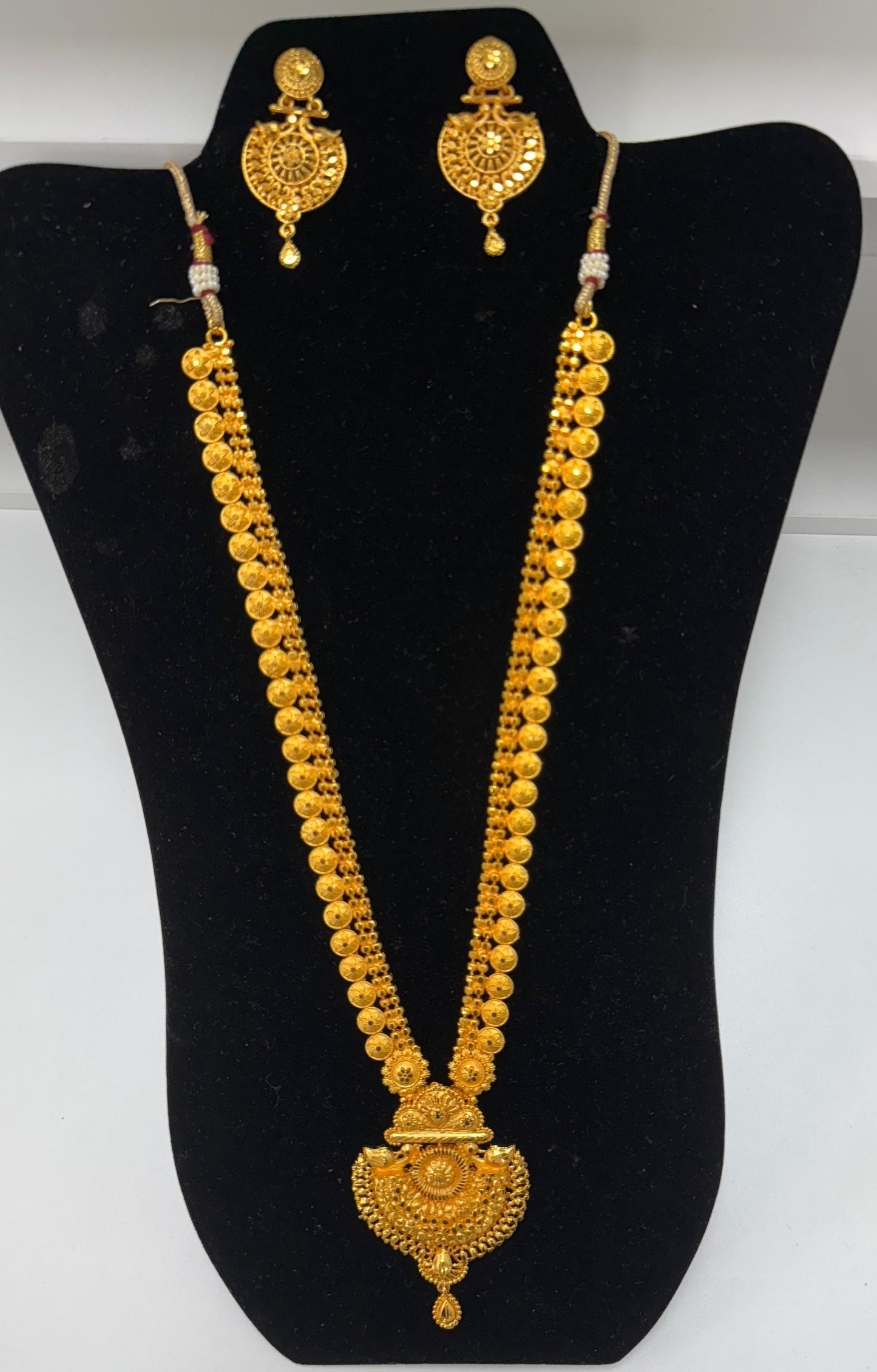 Rani Haar gold plated with matching Earrings