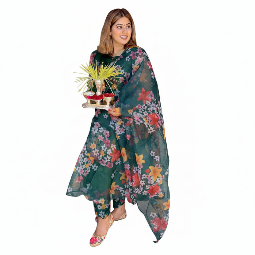 Women green kurti set