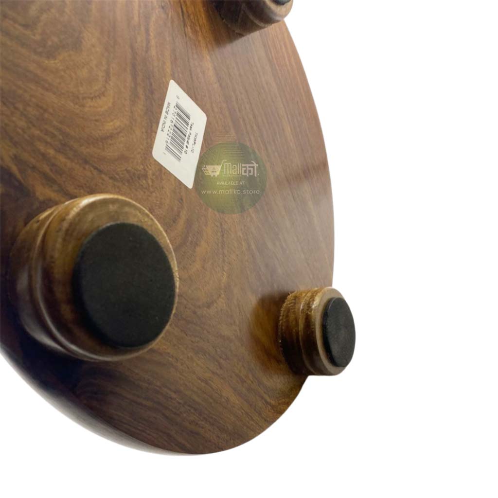 Wooden base to make roti