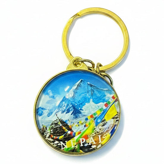 Mount Everest Nepal Scenic Round Keychain – Gold-Tone Souvenir