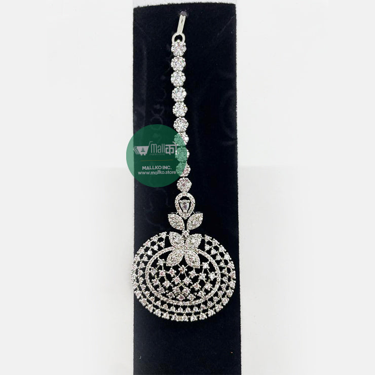 Gold finish sribandi maang tika bridal accessory