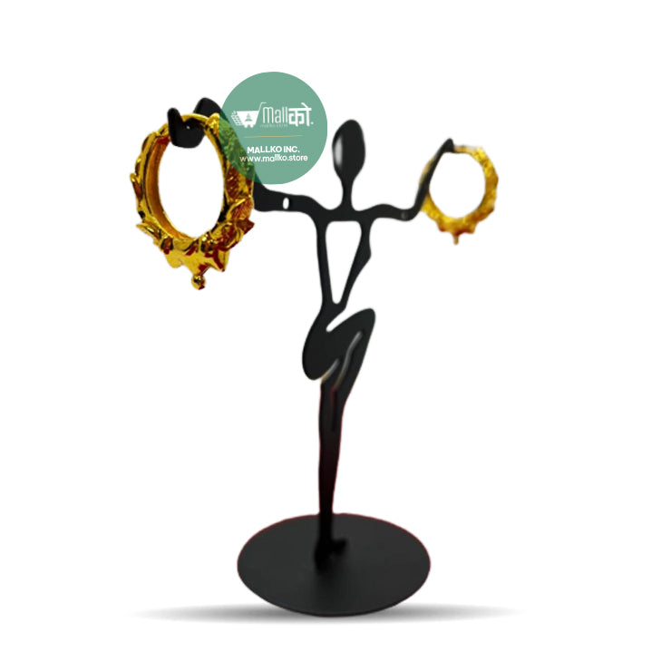 Stylish ring-shaped goldplated earrings inspired by Nepali craftsmanship