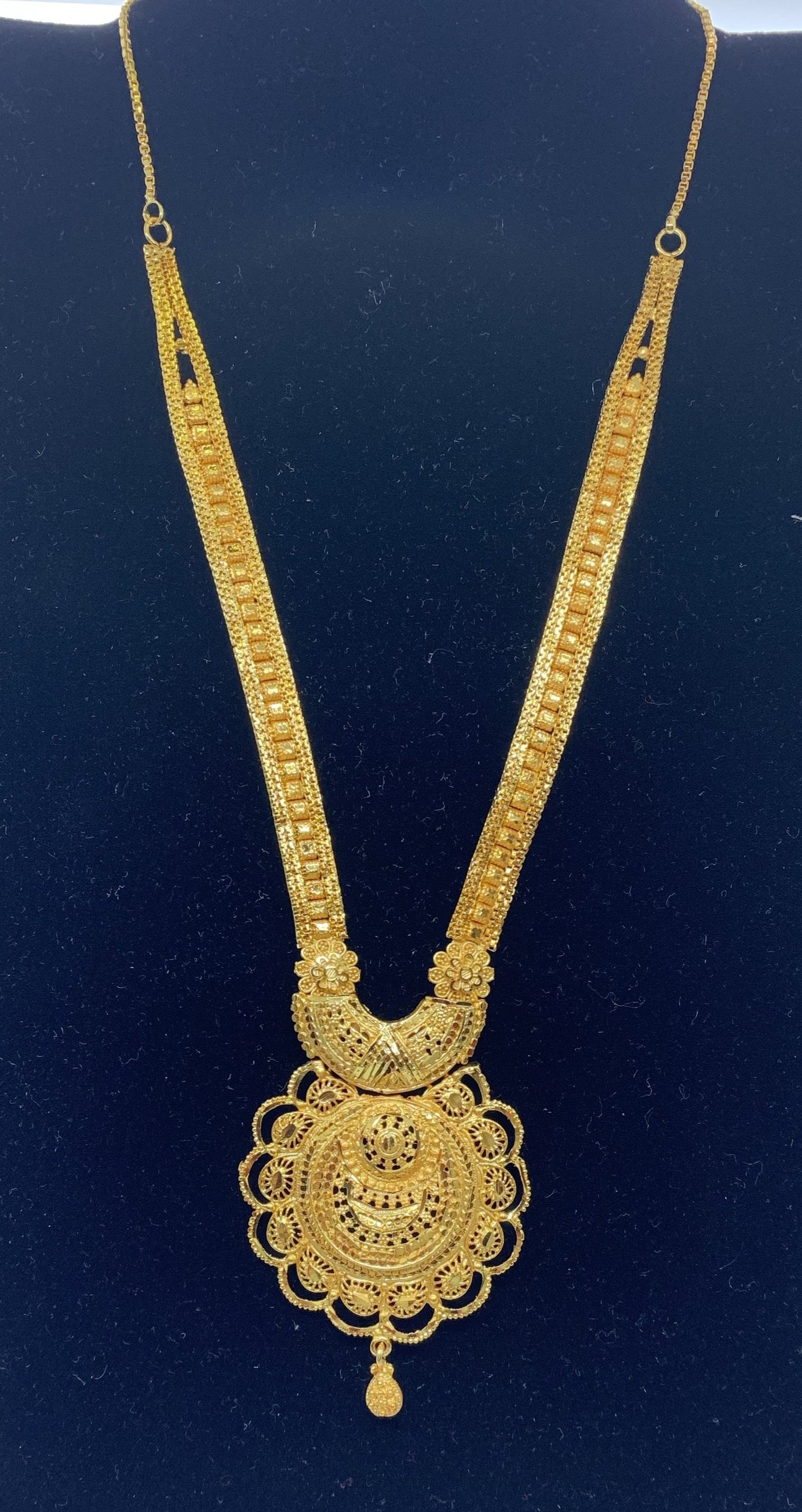 Designer gold jewelry for women party wear